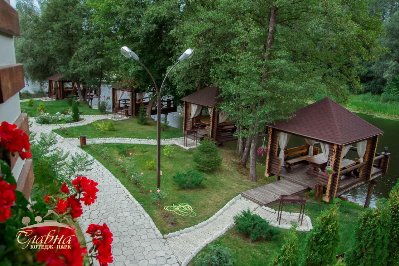 Котедж-Парк Славна Okhtyrka Exterior foto